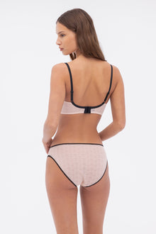 Synergy Brief | Soft Pink