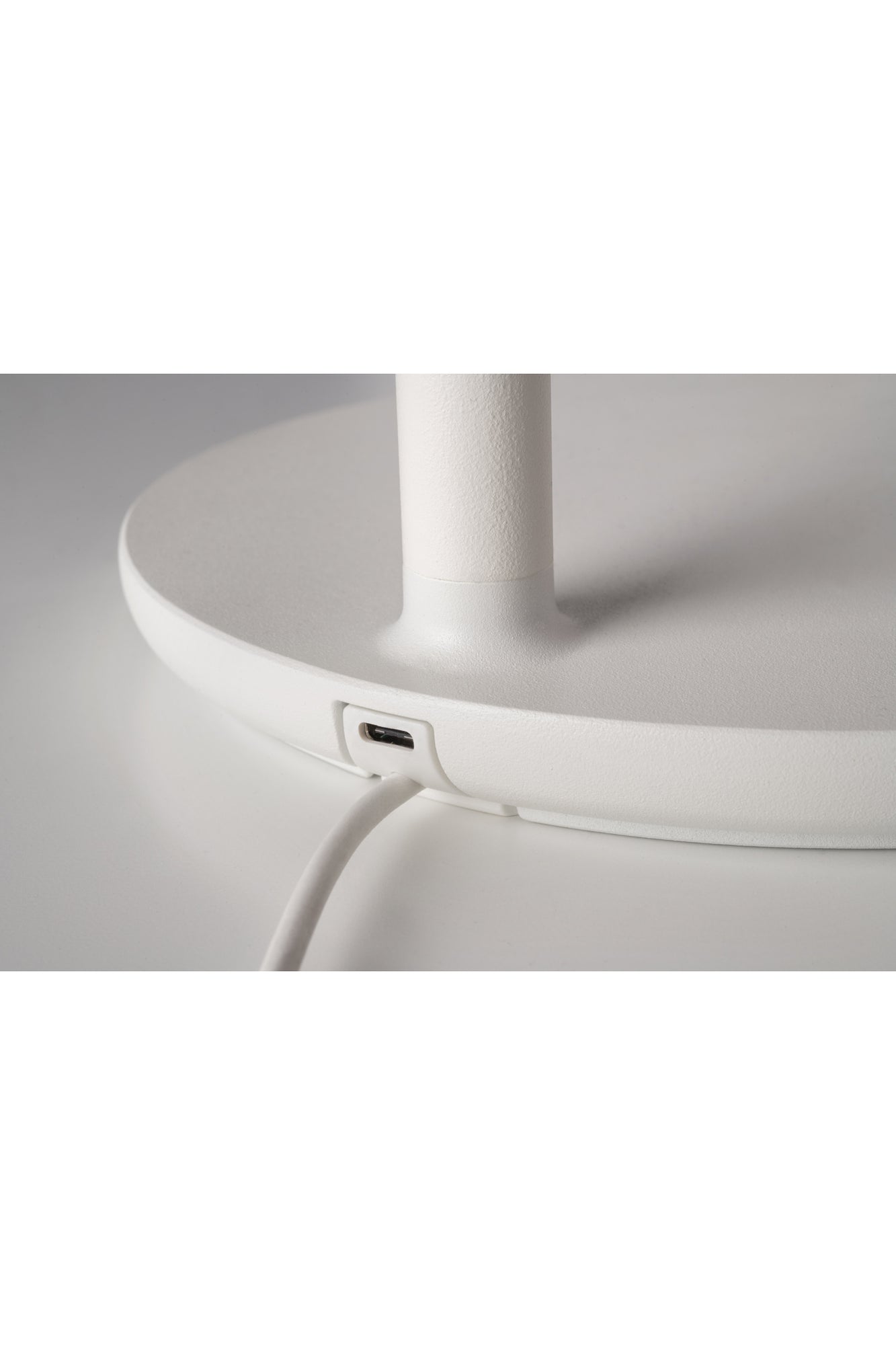 Oblique Table 2700K | Sage