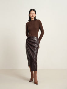Long Sleeve Form-Fitting Knit Turtleneck | Brown