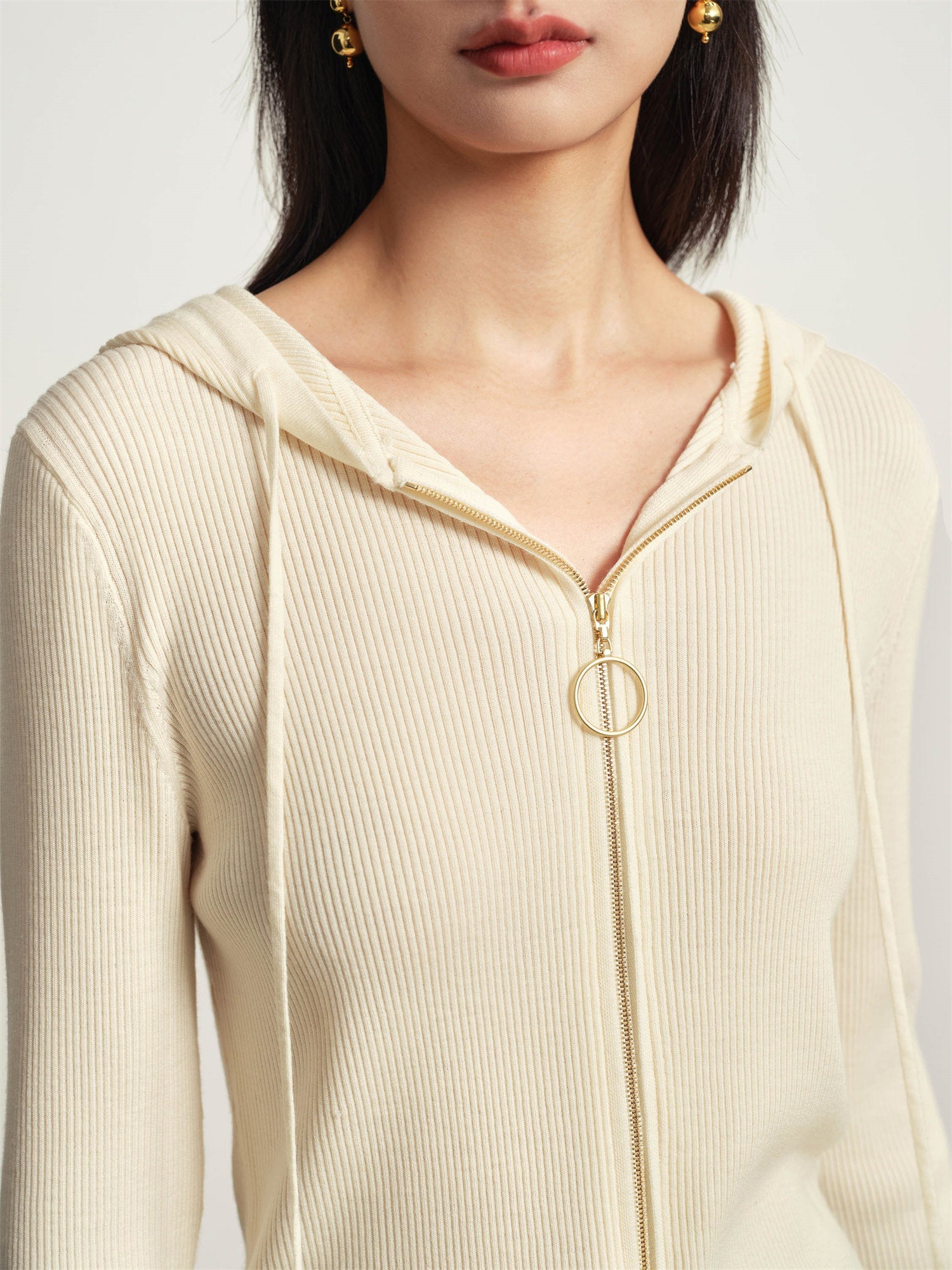 Simple Slim Fit Zippered Knit Hoodie | White