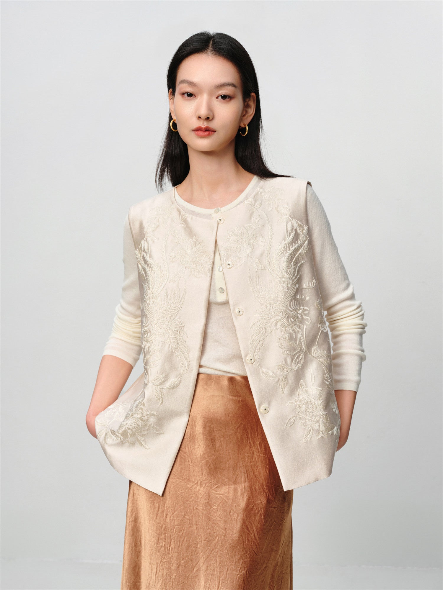 Phoenix Wears Peony Heavy Embroidered Vest Jacket | White