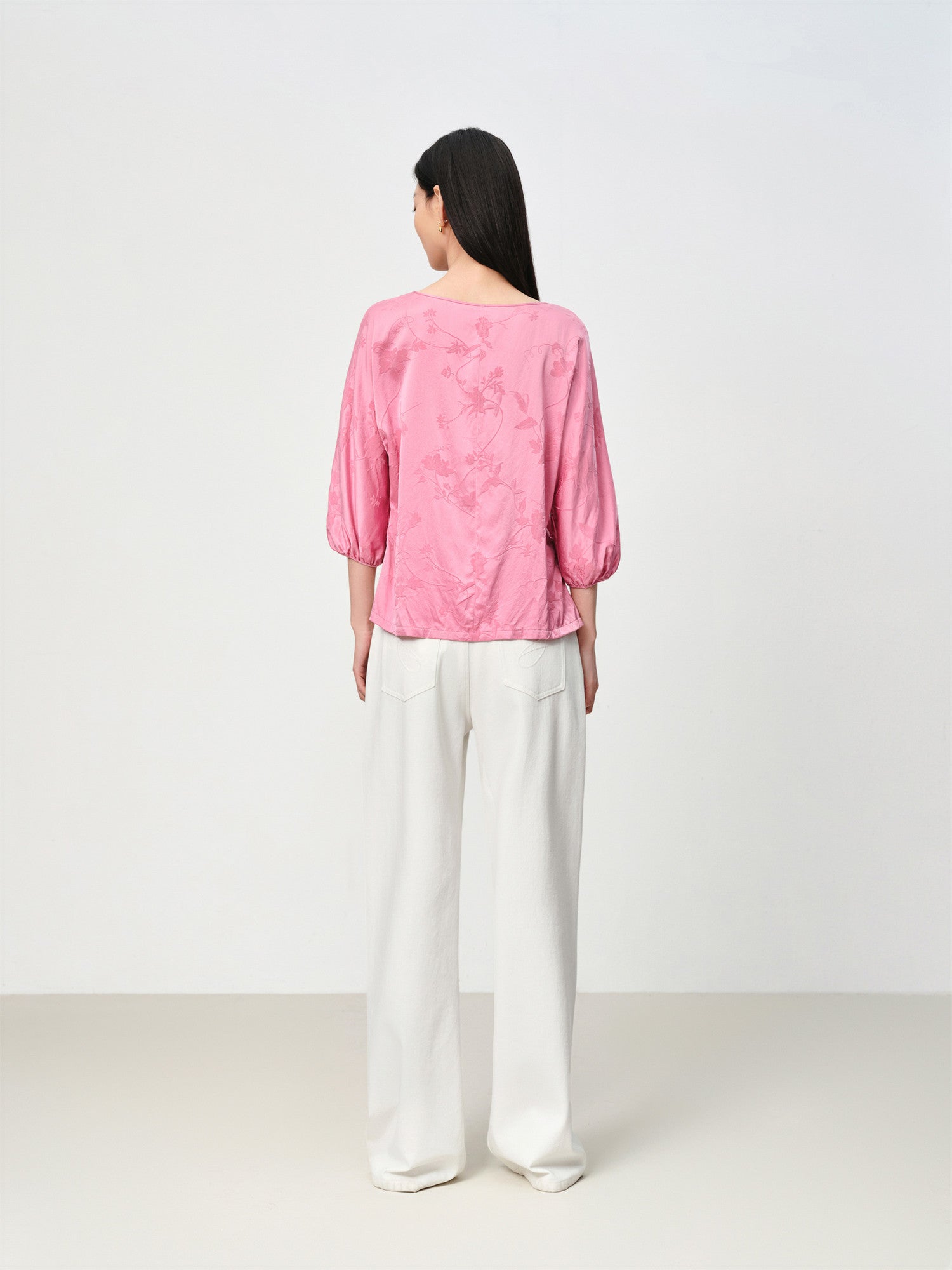 Jacquard Round-Neck Three-Quarter Sleeve Shirt | Pink