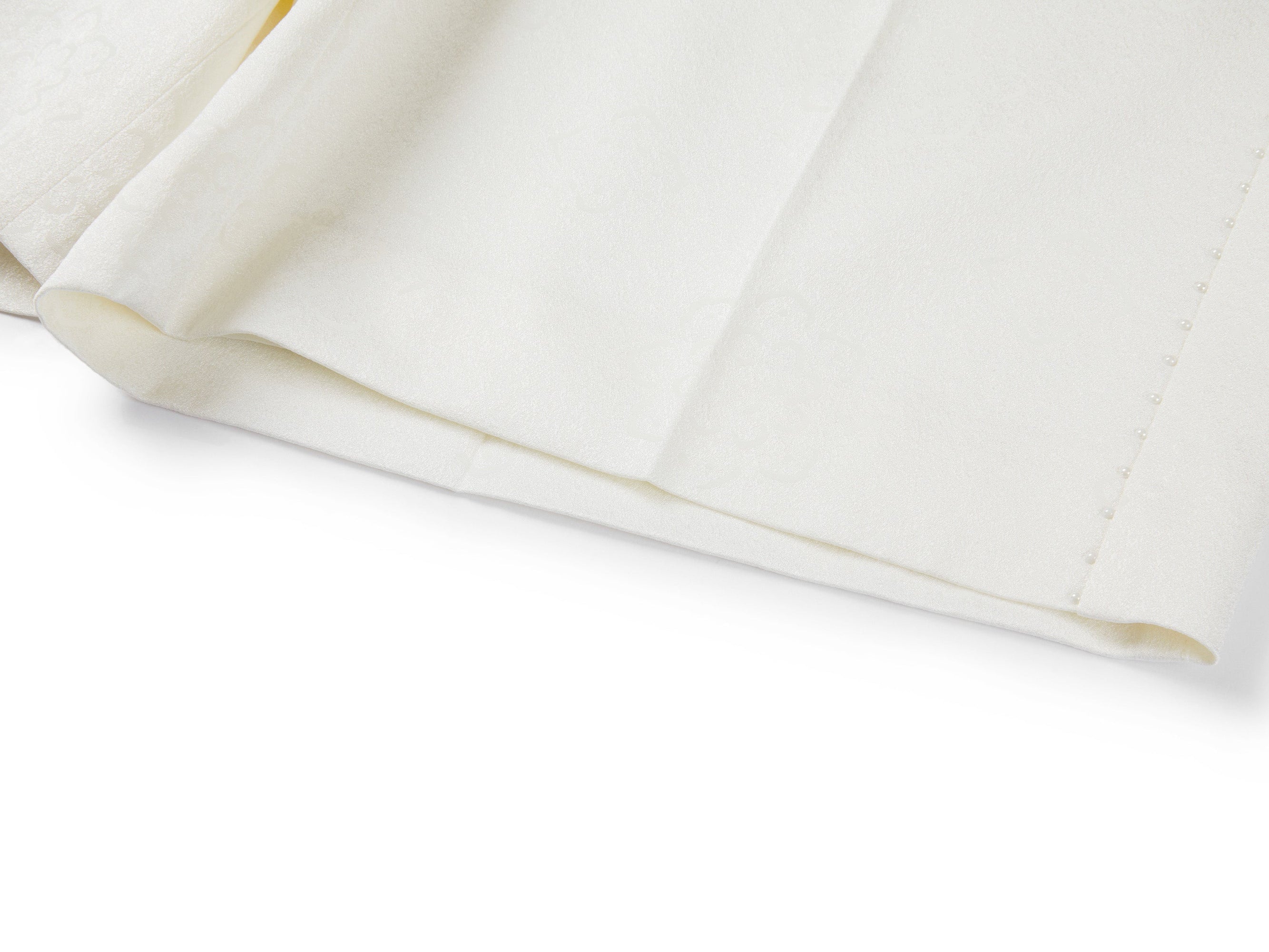 Casual Shorts | White