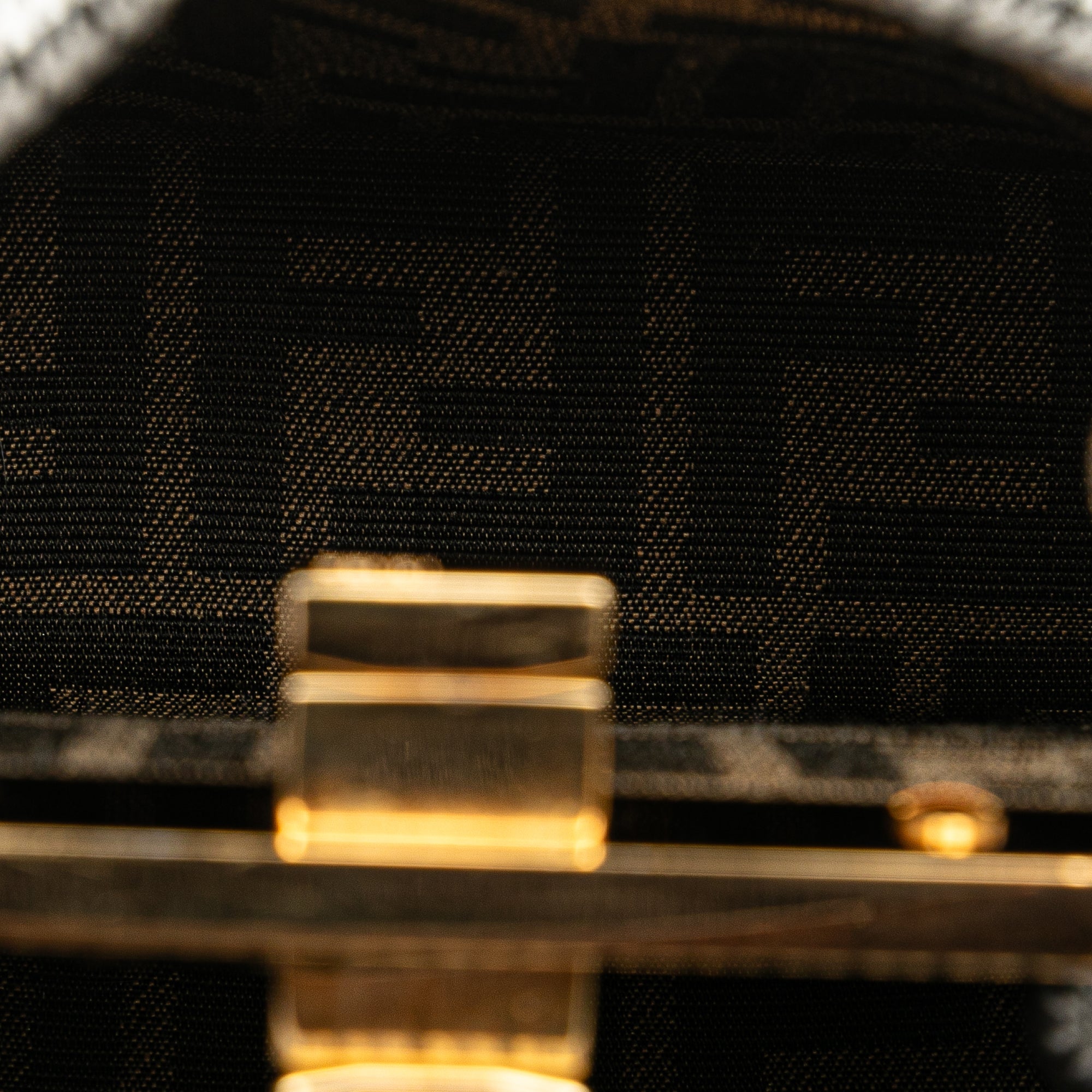 Fendi | Pre-Owned Small Wool Peekaboo ISeeU Houndstooth Satchel | Gray