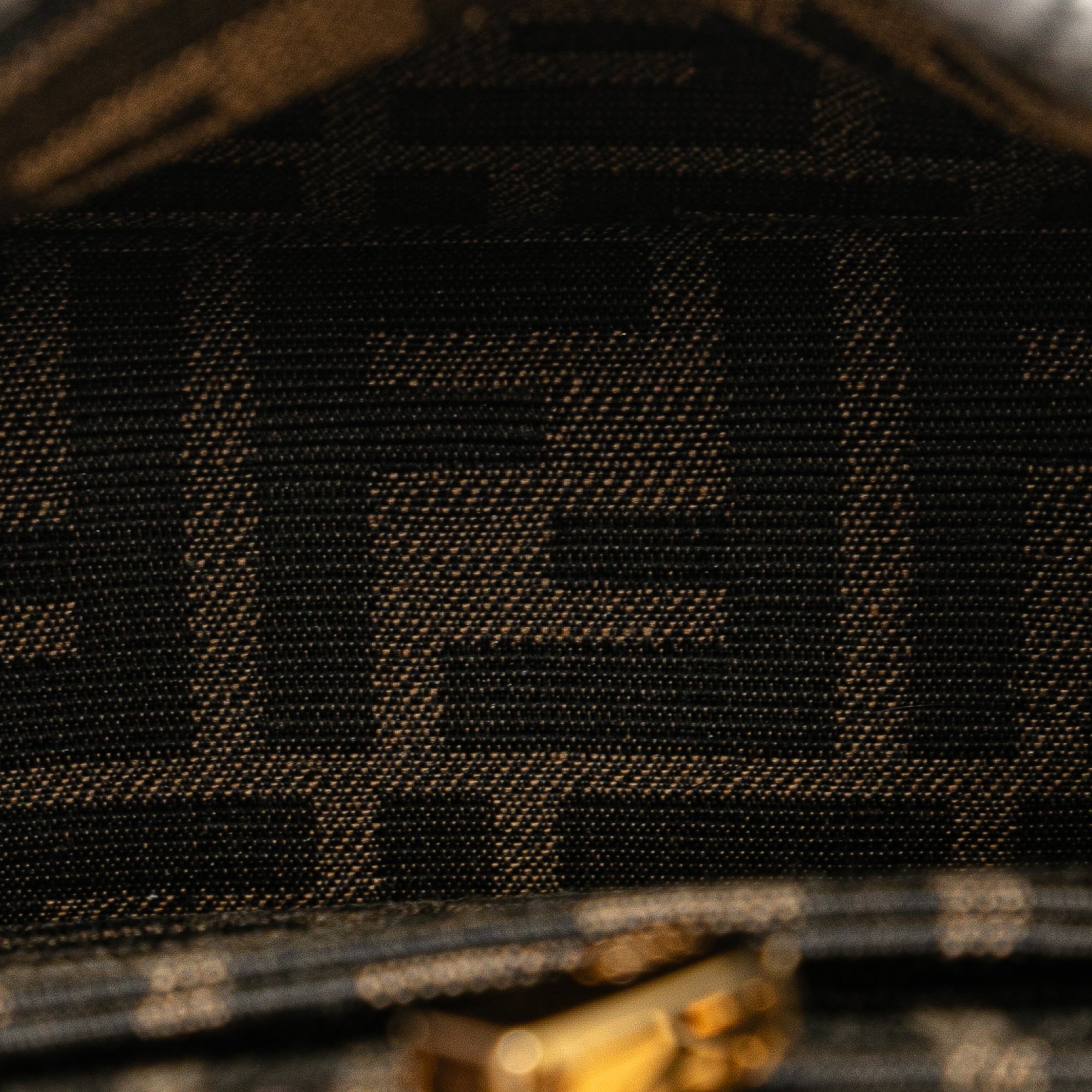 Fendi | Pre-Owned Small Wool Peekaboo ISeeU Houndstooth Satchel | Gray