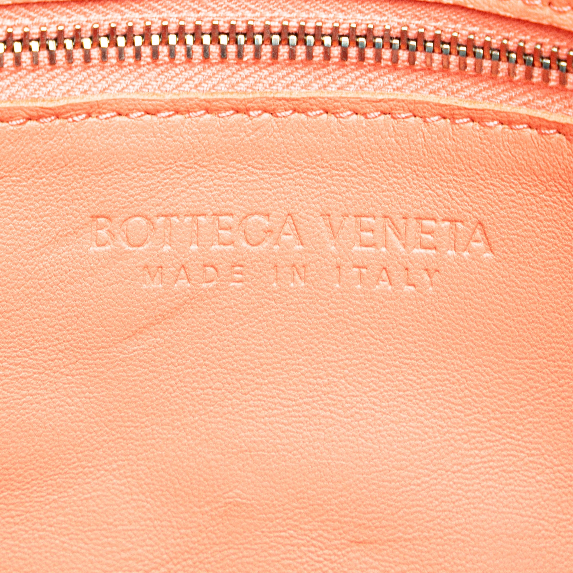 Bottega Veneta | Pre-Owned Nappa Intrecciato Cassette Crossbody | Pink
