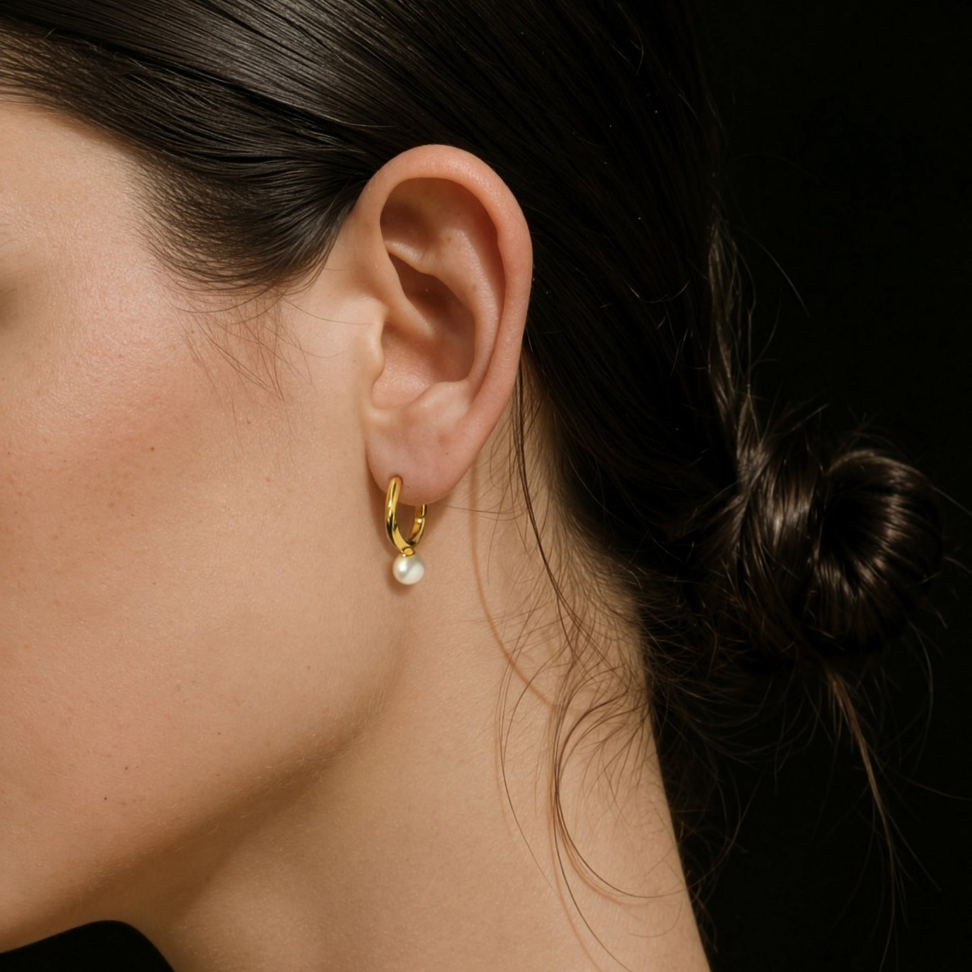 Min Earrings | 18K Gold Plated on Brass | Freshwater Pearl