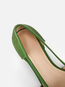 Radiant Silk-Inspired Chinese-Style Flats | Green