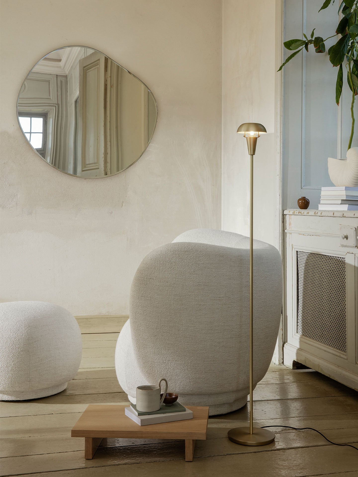 Tiny Floor Lamp | Brass | UL