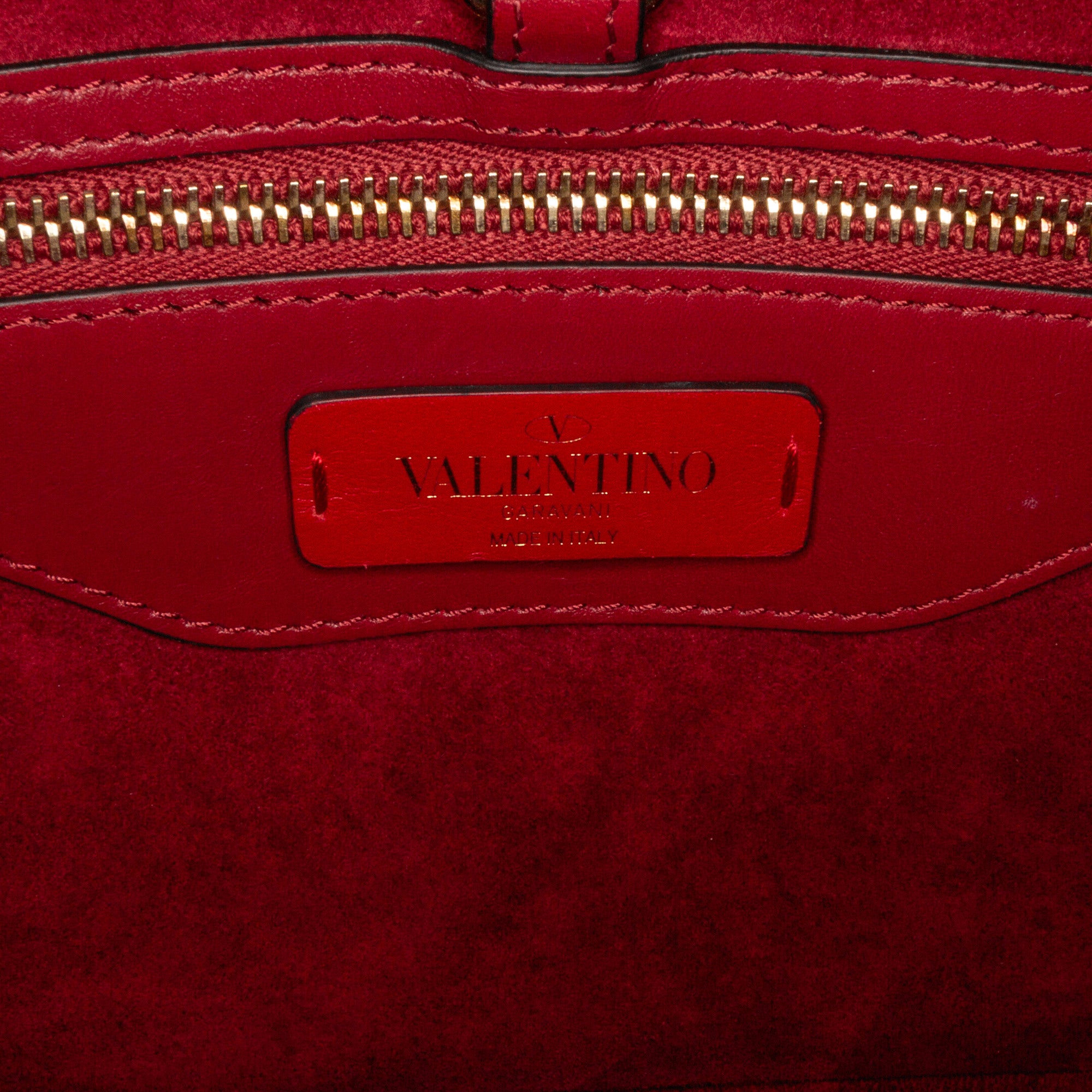 Valentino | Pre-Owned Rockstud Demilune Satchel | Red