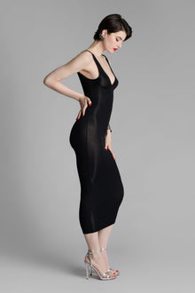 Naked Back Dress - La Femme Amazone | Black