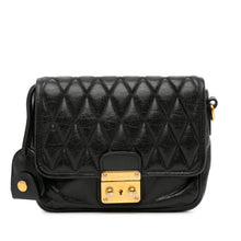 Miu Miu | Pre-Owned Vitello Shine Trapu Clutch | Black