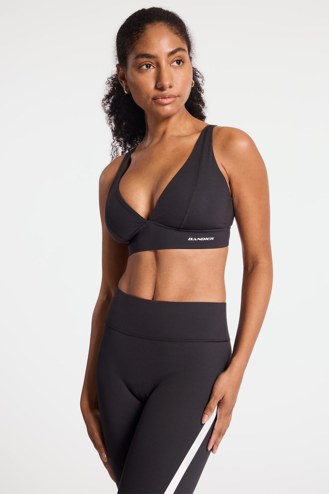 Bandier | V Neck Plunge Bra | Black