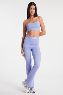 Bandier | Sport Logo Slit Legging | Jacaranda