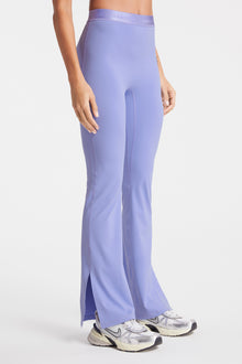 Bandier | Sport Logo Slit Legging | Jacaranda