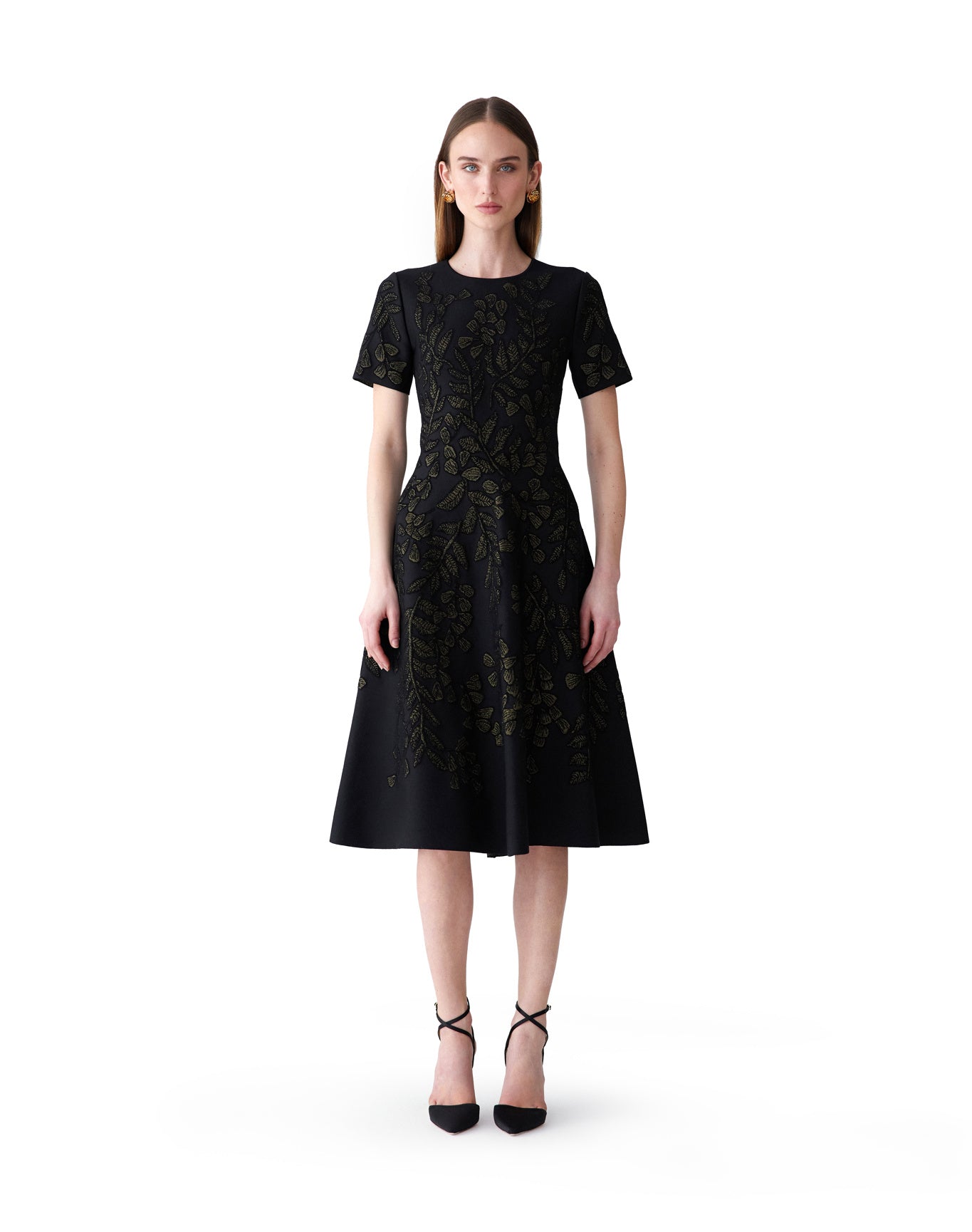 Short Sleeve Crewneck Flare Dress | Black/Gold