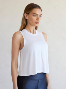 Carbon38 | Crop Tank 2.0 | White