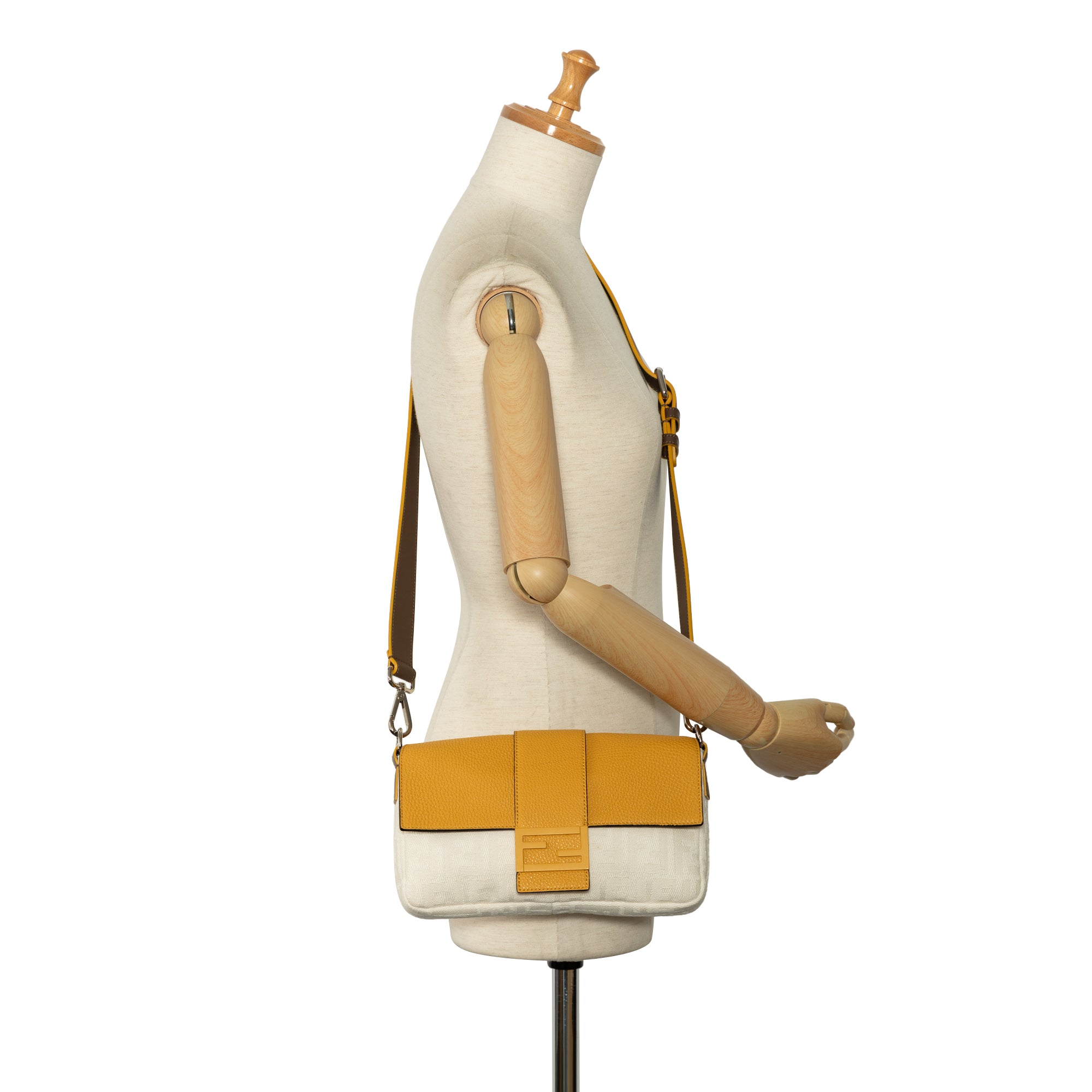 Fendi | Pre-Owned Zucca Convertible Baguette Crossbody | White