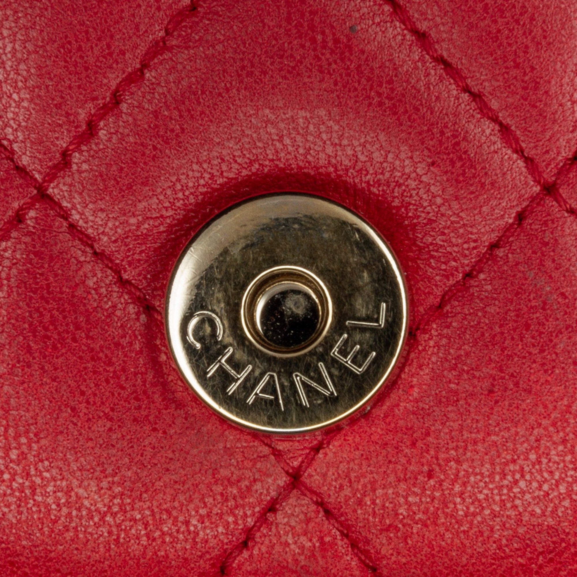 Chanel | Pre-Owned Lambskin Le Boy Wallet On Chain | Red