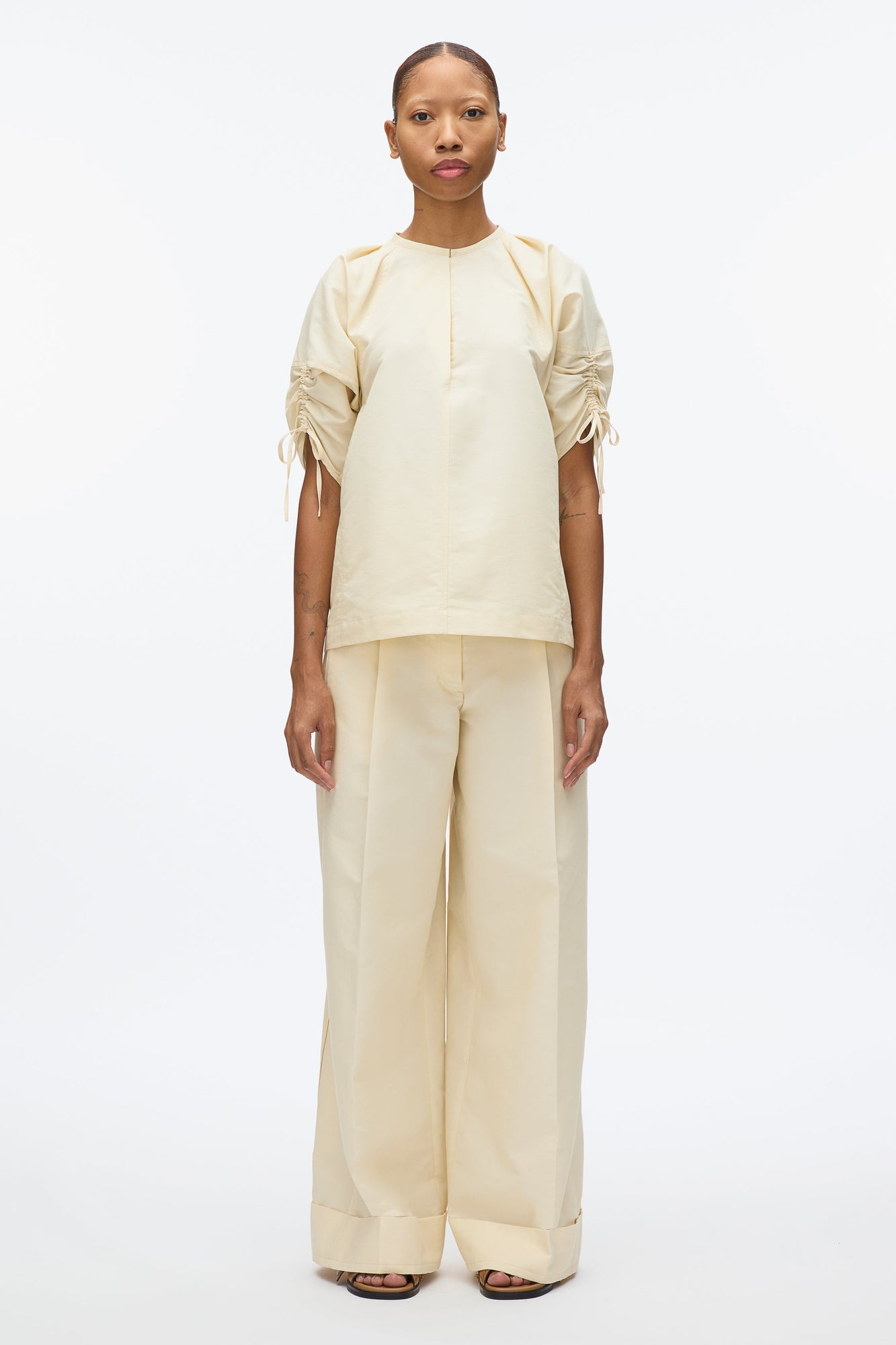 Gathered Sleeve Band Collar Top | Gardenia