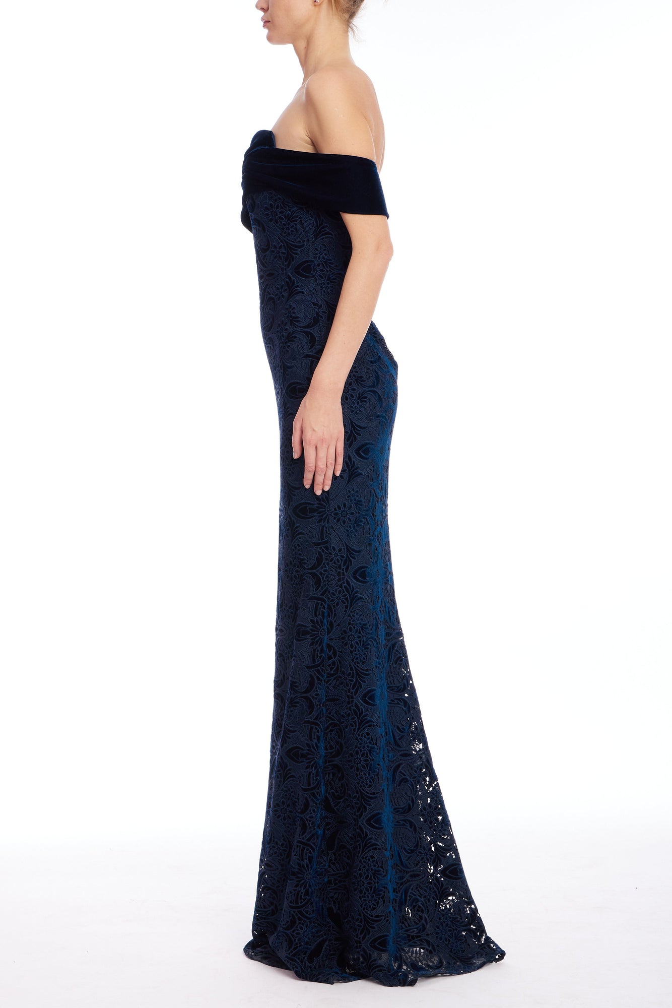 Badgley Mischka | Off-Shoulder Velvet & Burnout Lace Column Gown | Navy