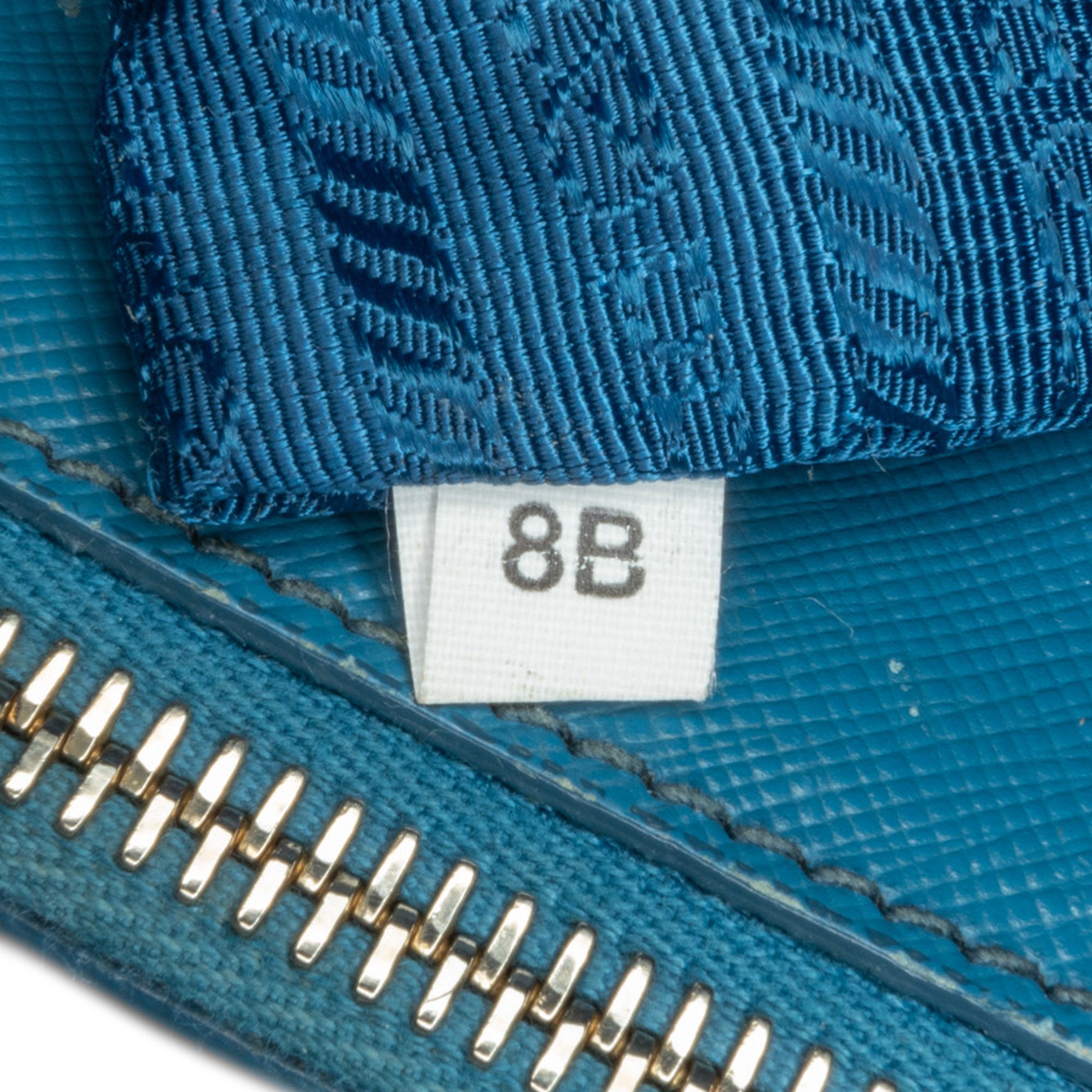 Prada | Pre-Owned Medium Saffiano Lux Galleria Double Zip Satchel | Blue