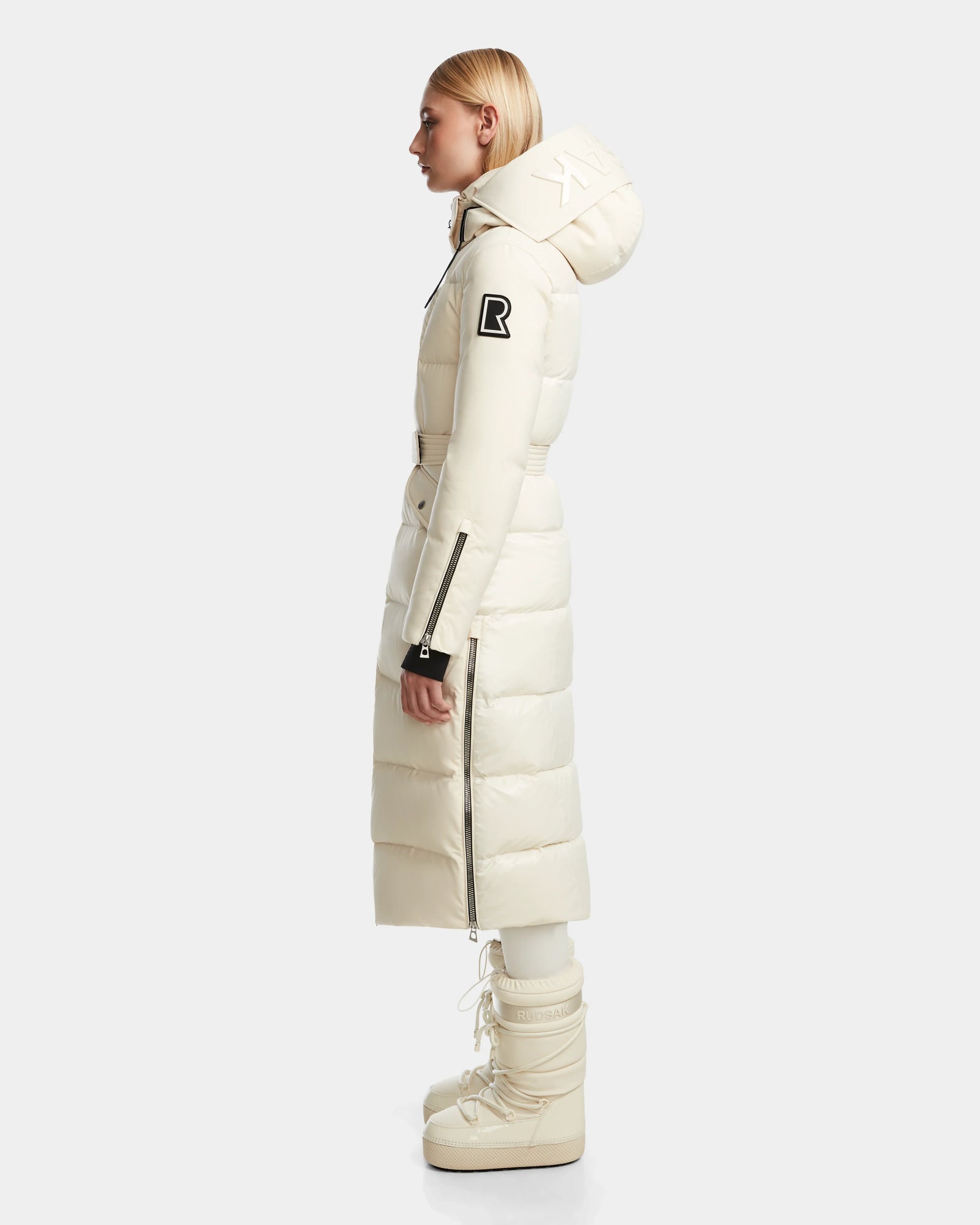 Women | CALI - 8122502 | Iceland