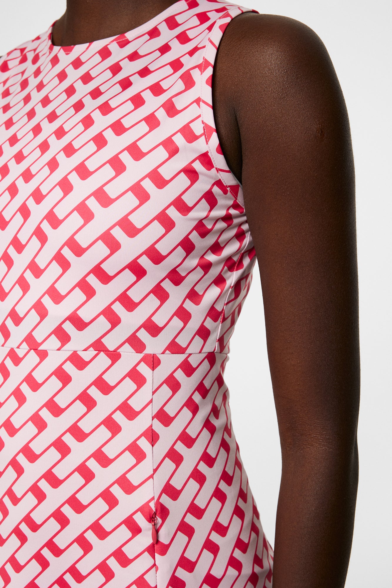 Women | Cora Print Dress | Tour Geo Pink M