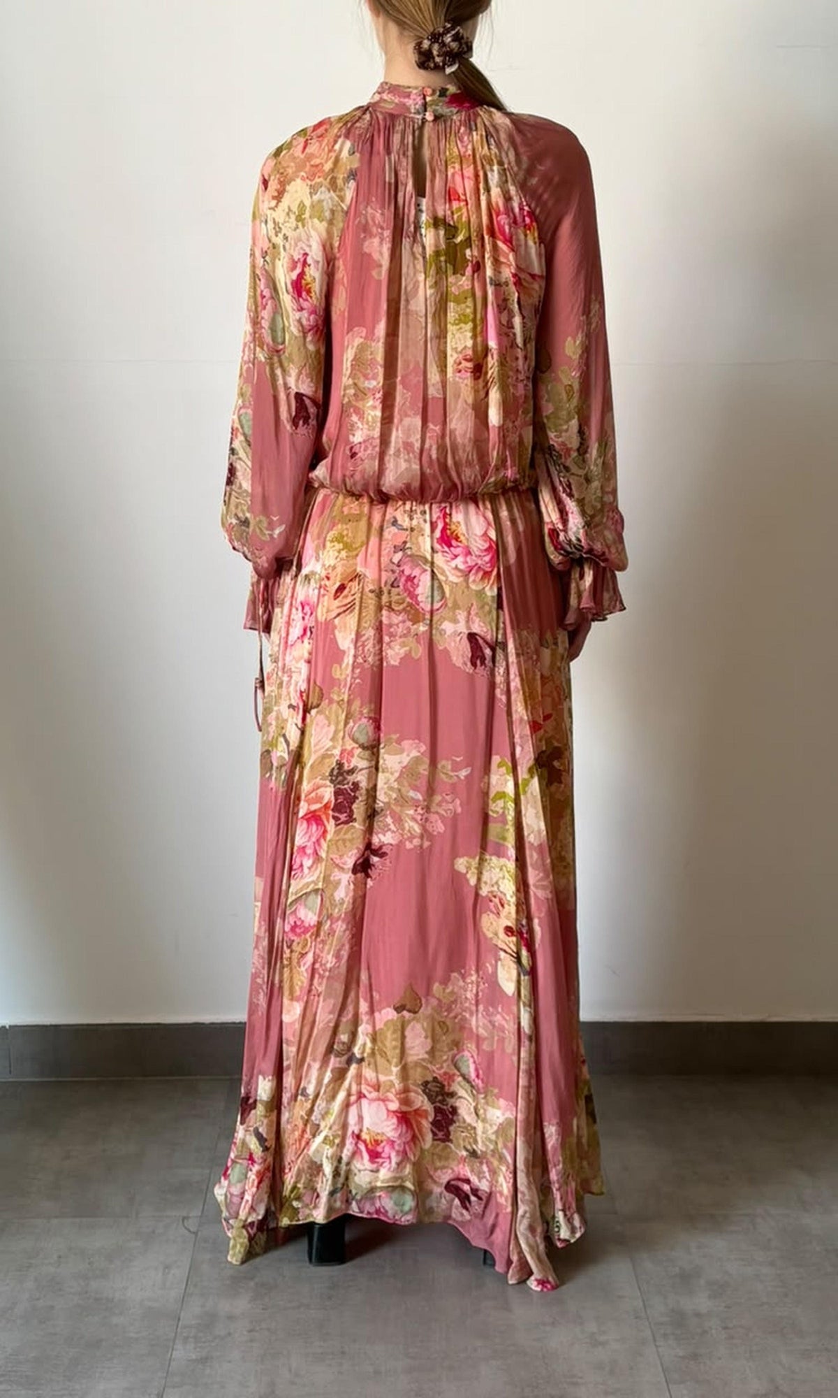 Hemant And Nandita | Inv Viscose Chiffone Flat Long Sleeves Pleated Maxi Dress | Dusty Pink