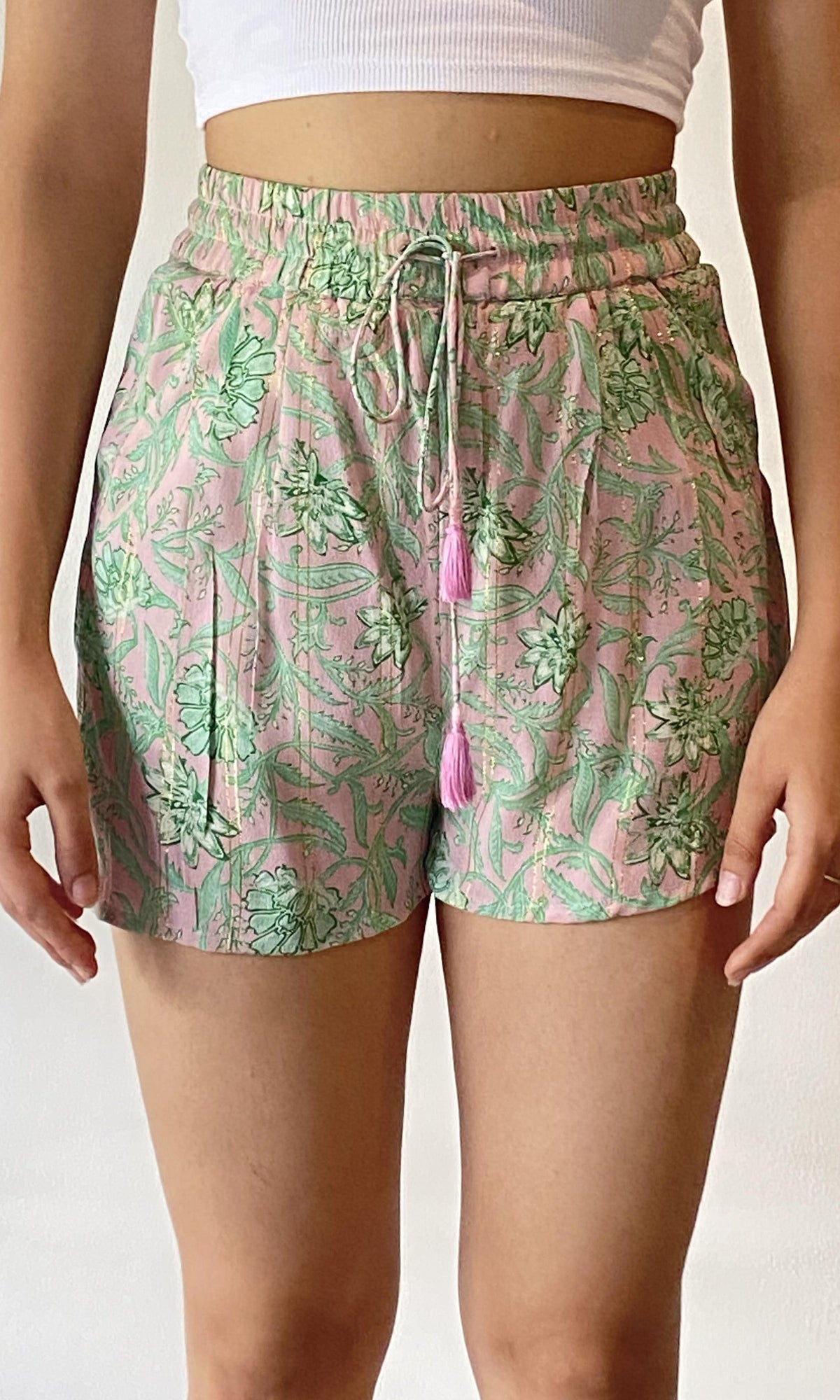 Hemant And Nandita | Inv Viscose Moss Crepe Shorts | Pink Green