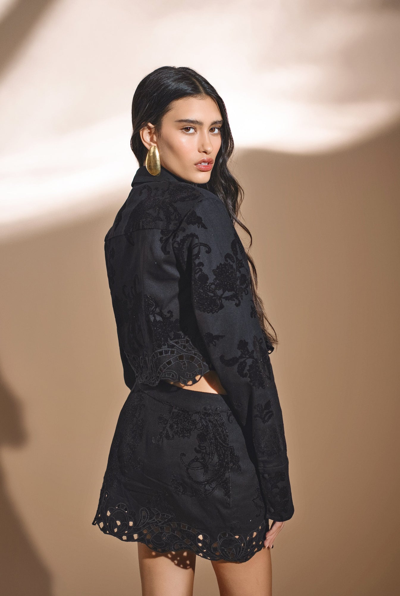Hemant & Nandita | Zuhr Crop Shirt | Black