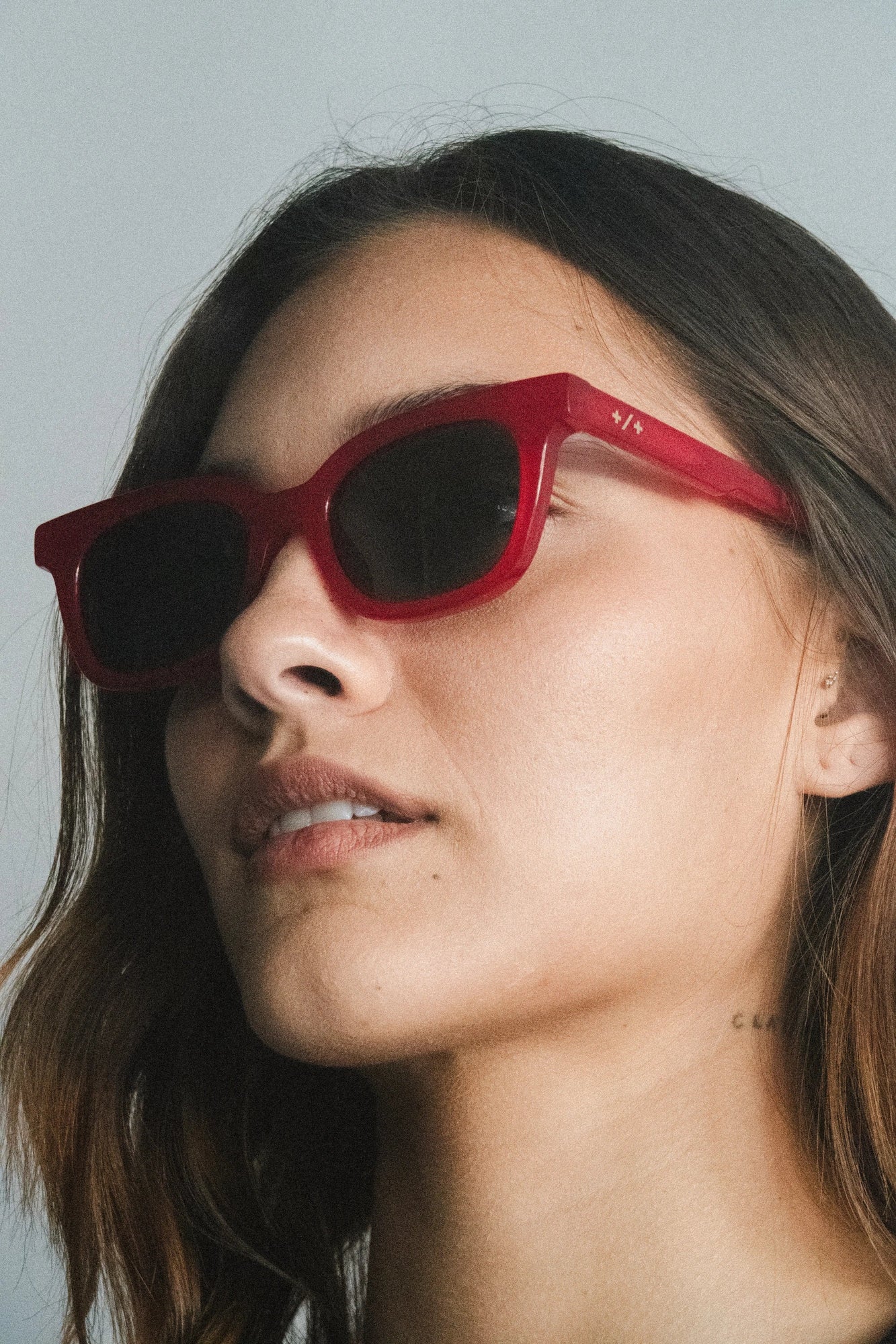 Rider | Cherry | Smoke Lenses