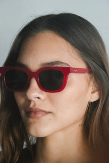 Rider | Cherry | Smoke Lenses