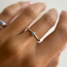 Women | Mini Breath Flower Ring | 14k White Gold