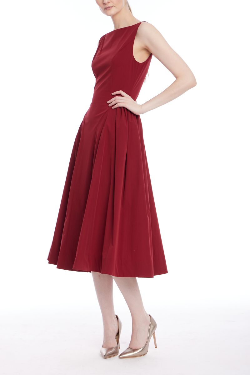 Jewel Badgley Mischka | Kirsten Sleeveless Boatneck A-Line Midi Dress | Wine