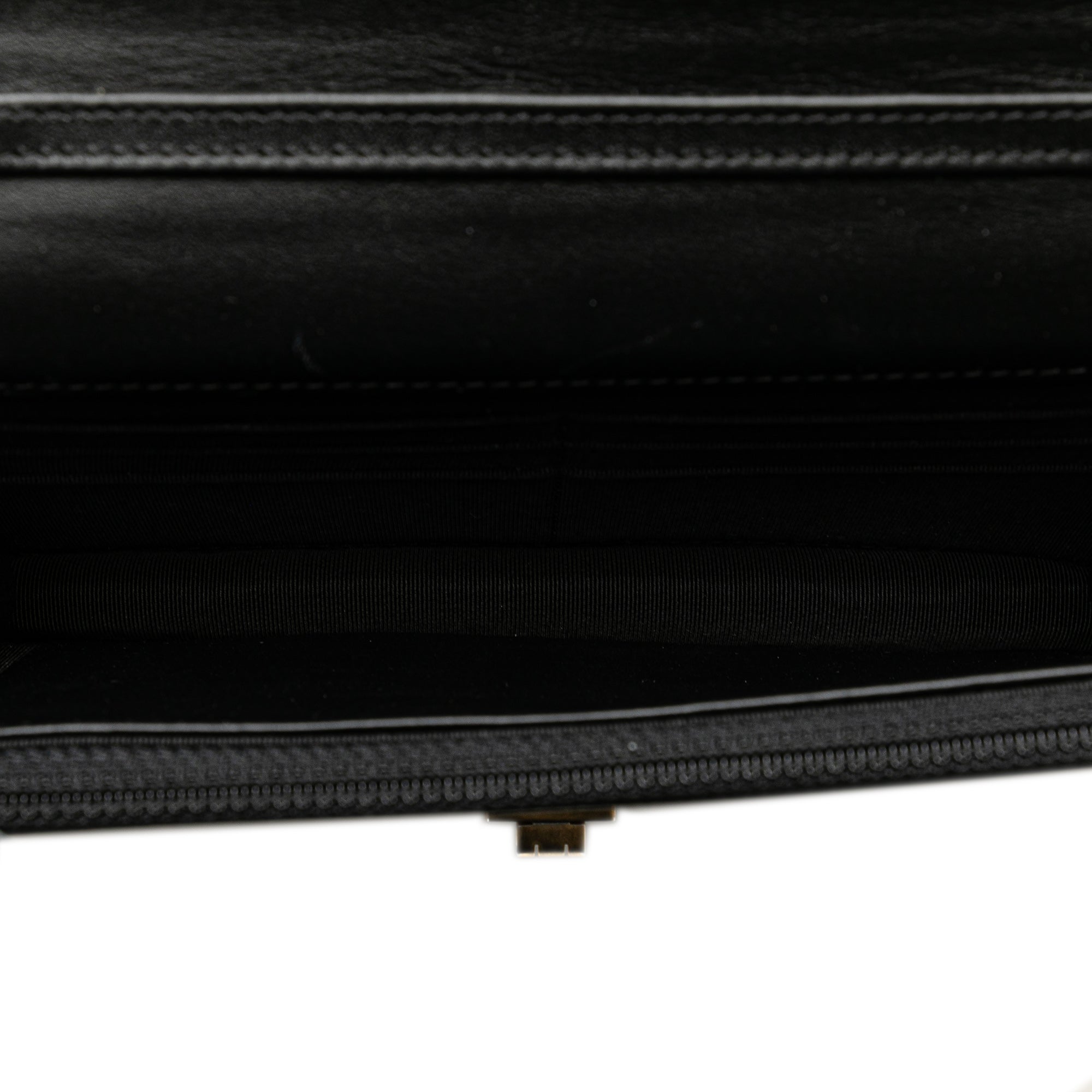 Chanel | Pre-Owned Calfskin Crocodile Embossed Graffiti 2.55 Cocodile Reissue Wallet On Chain | Black