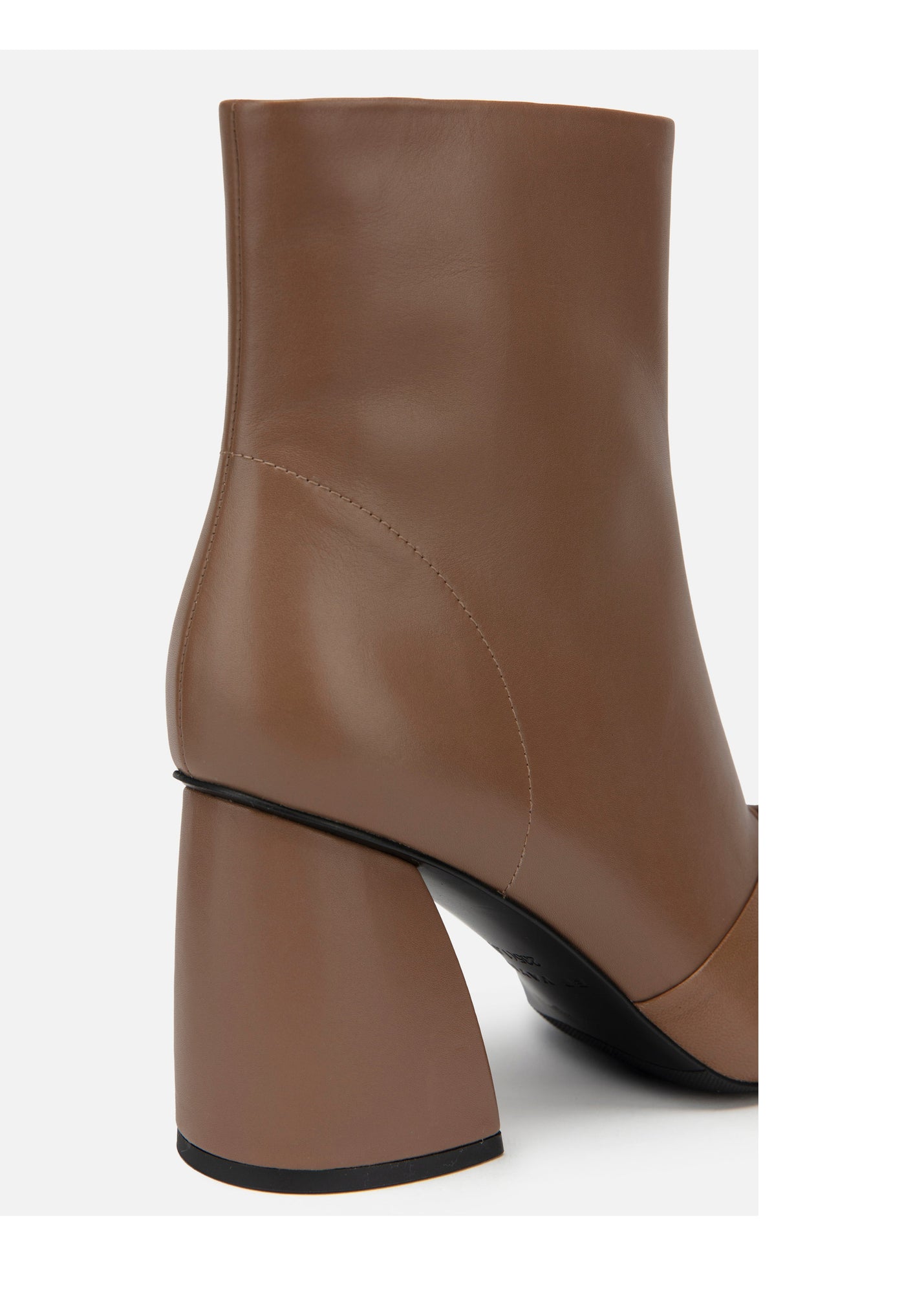 Knotted Toe Boots | Brown