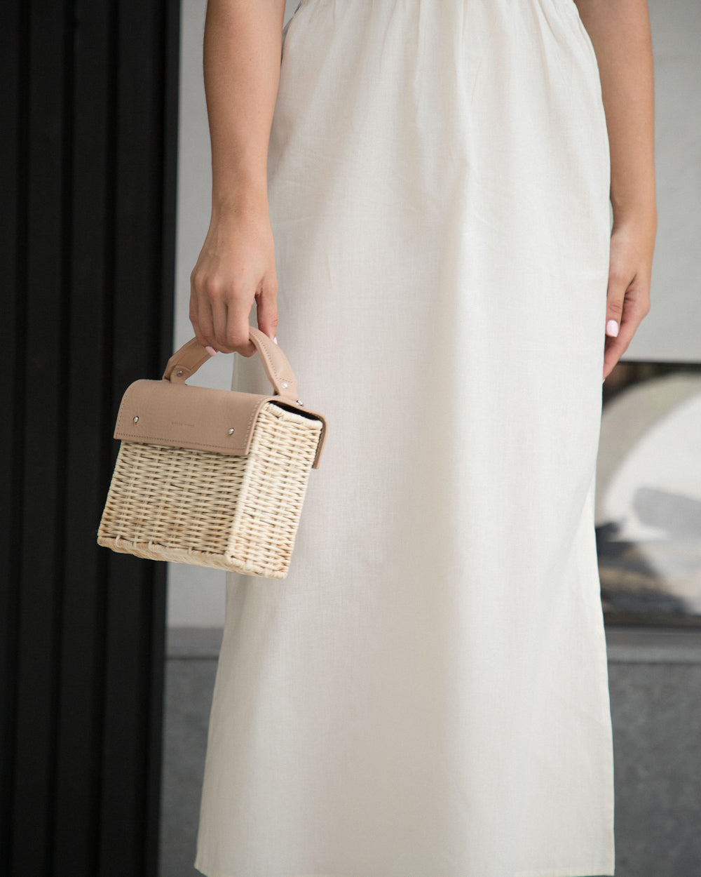 Kuai-Natural-Camel-Elise-1-Wicker-Wings-Wicker-Bag-Bucket-Bag-Bags-for-Women-Designer-Handbags-Beach-Bag-Summer-Bag-Straw-Bag-Black-Bag-Crossbody-Bag-Mini-Bag-Leather-Handbags-Purse