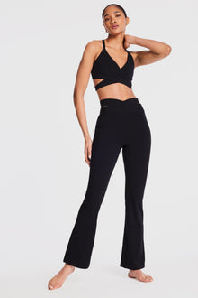 Le Ore | Luna Wrap Flare Legging | Black