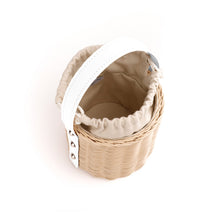Lan-White-Front-1-Wicker-Wings-Basket-Handbag-Rattan-Bags-Wicker-Bags-UK-Wicker-Bags-Wicker-Bag-Straw-Basket-Handbag-Wicker-Handbag--Eco-Friendly-Purses-Wicker-Handbags-Bag-Rattan