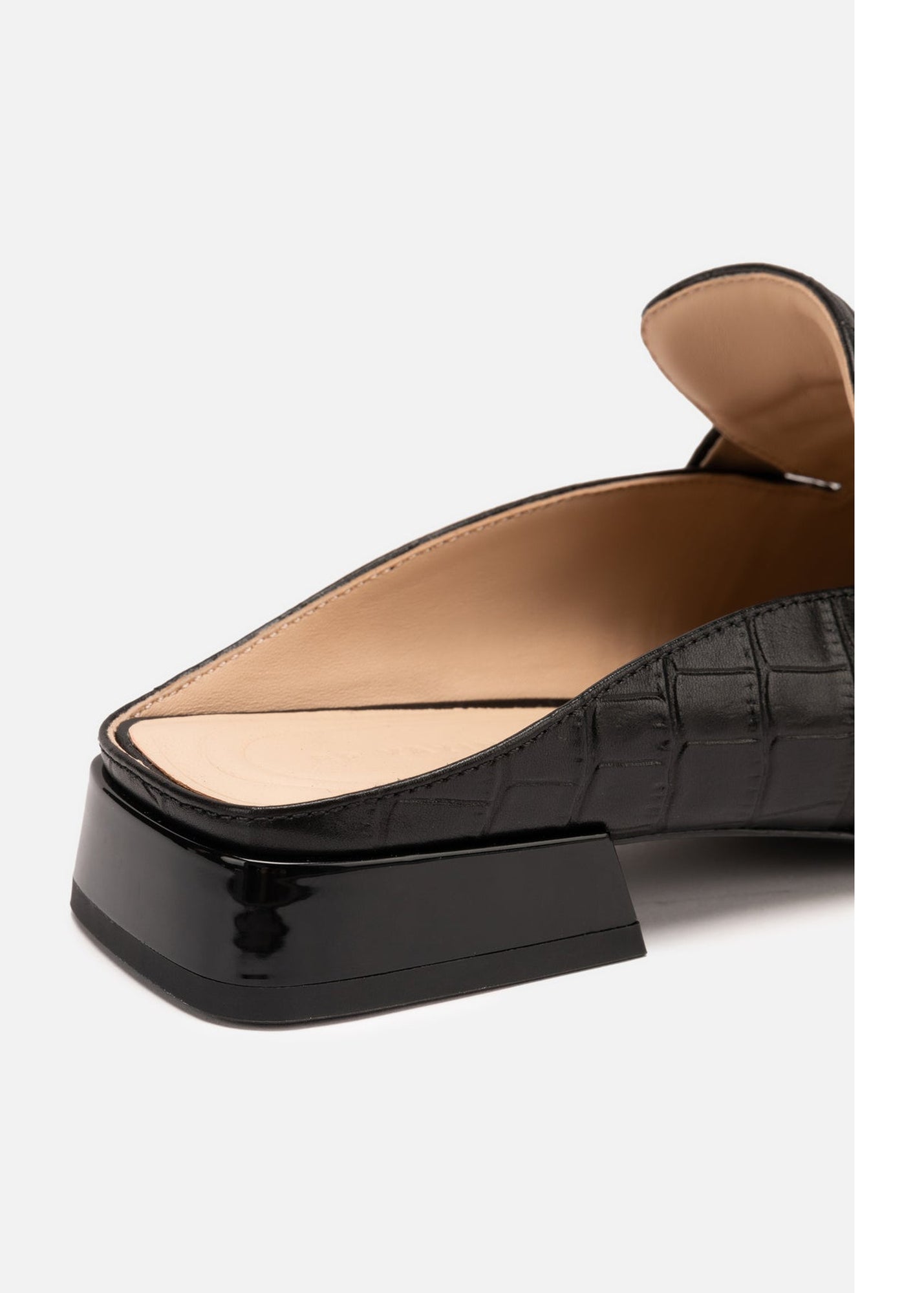 Low-heeled Muller Slippers | Black