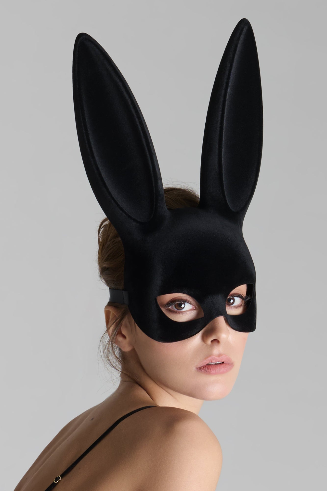 Velvet bunny mask with pompom - Les Fetiches | Black