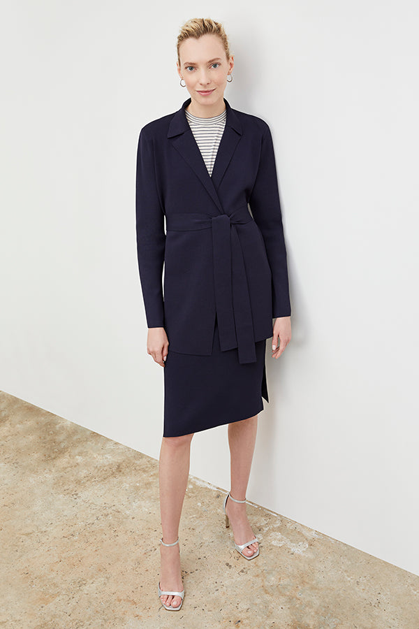 Front image of a woman wearing the Merritt Jardigan in Navy | Exclude