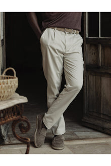 Men | Comfortech Twill Pant | Stone
