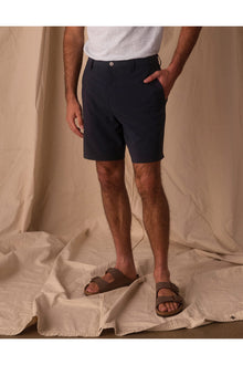 Men | Everyday Hybrid Short | Navy