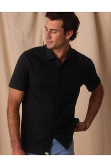 Men | Knit Getaway Button Up | Black