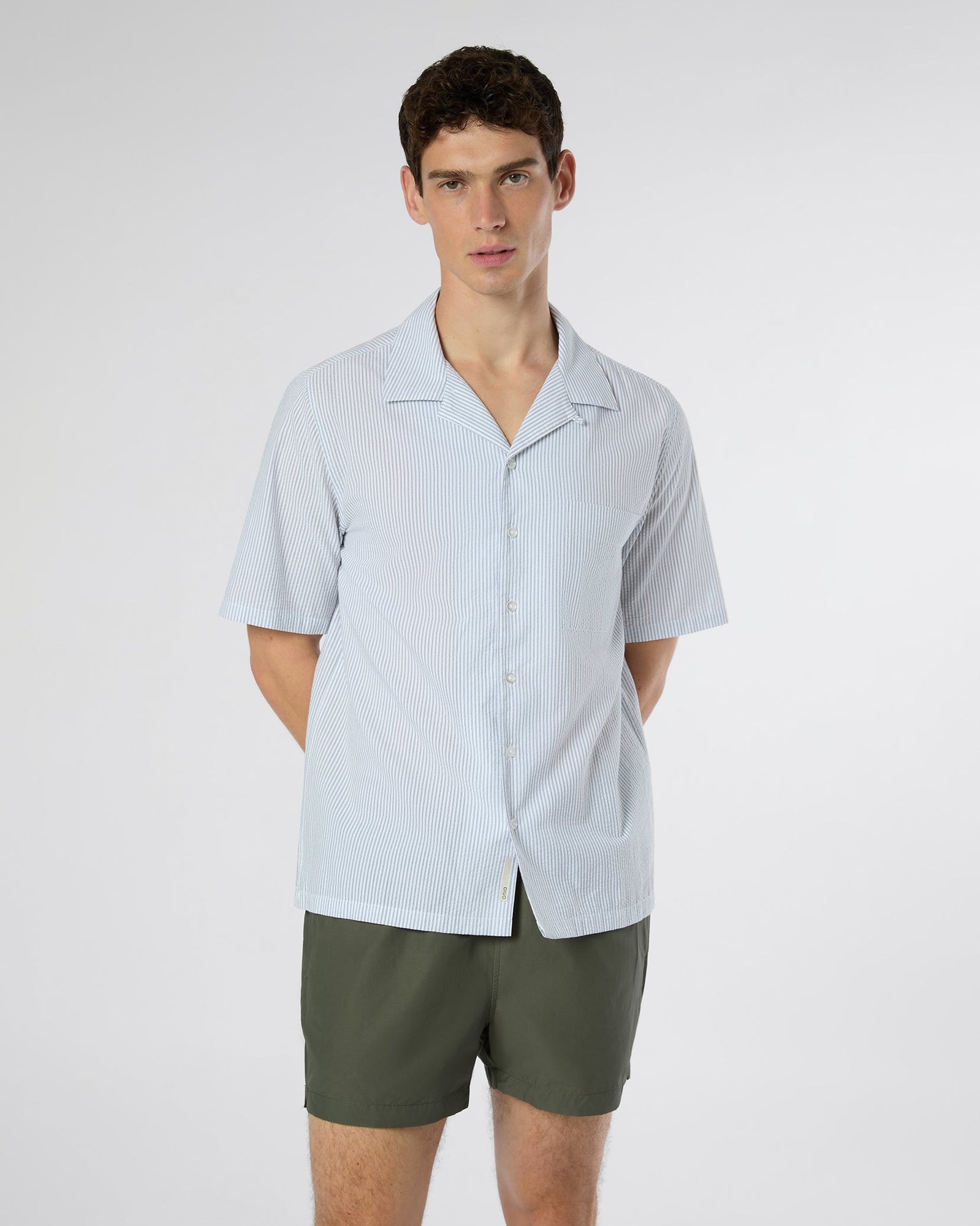 Mens | Poplin Seersucker Convertible Vacation Shirt | Deep Navy/White