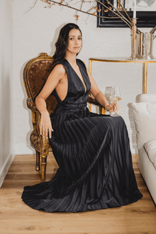ONE33 SOCIAL | The Jaelyn Black Pleated Gown | Black