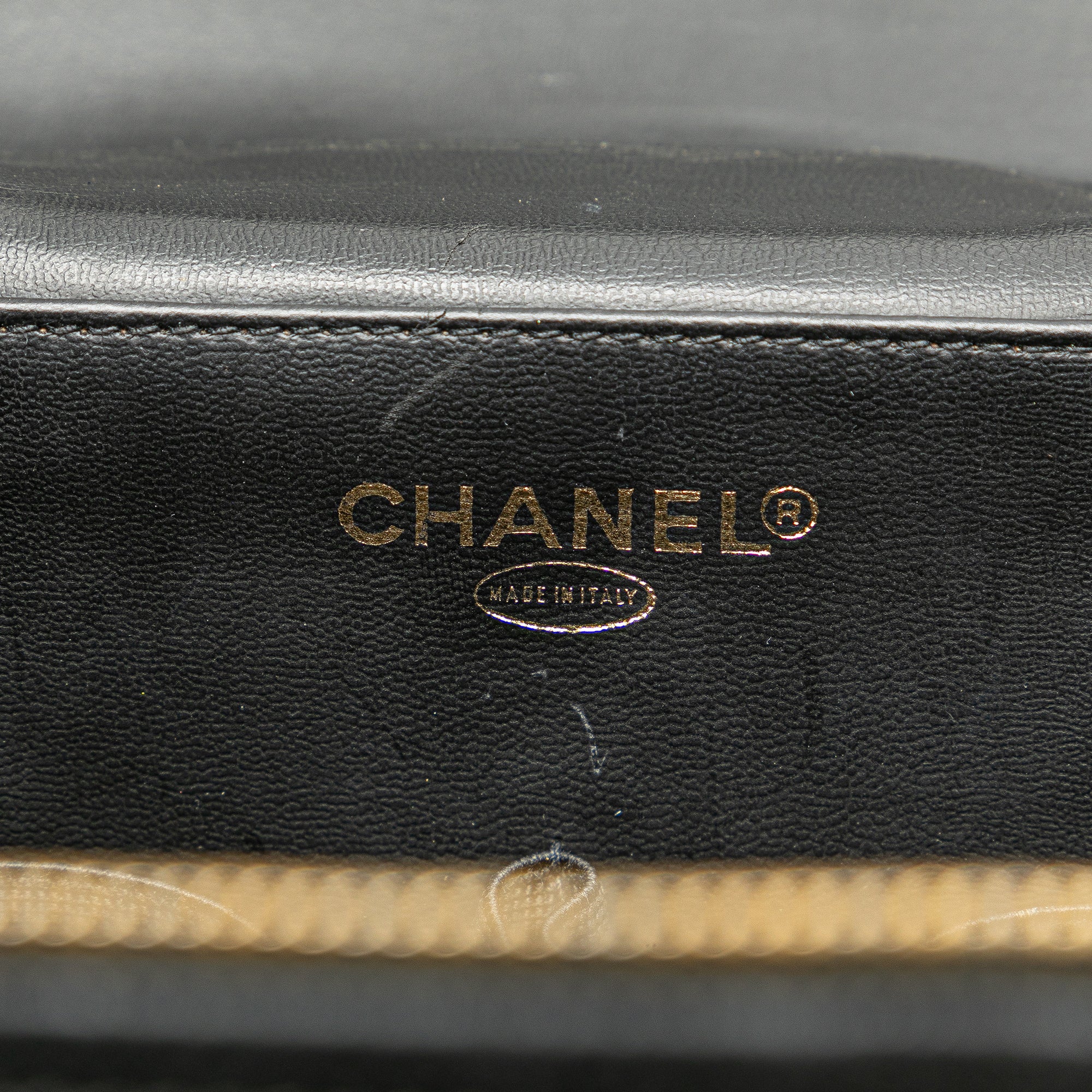 Chanel | Pre-Owned CC Caviar Vanity Train Case | Black