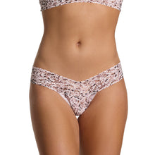 Petite Signature Lace Low Rise Thong | Unconventional (White)